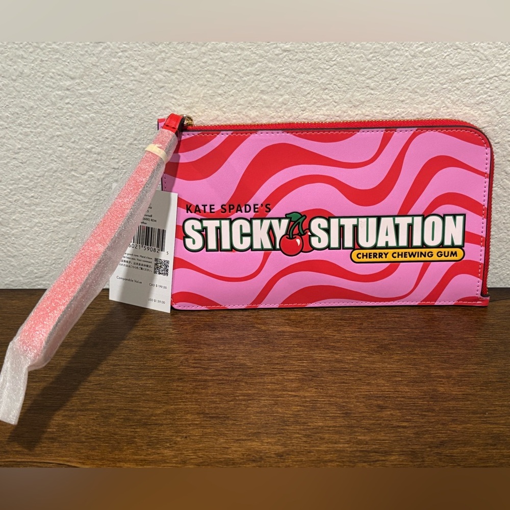Kate Spade Sticky Situation Wristlet NWT